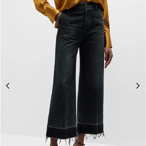 Moussy Vintage crop wide leg, raw hem denim in size 28